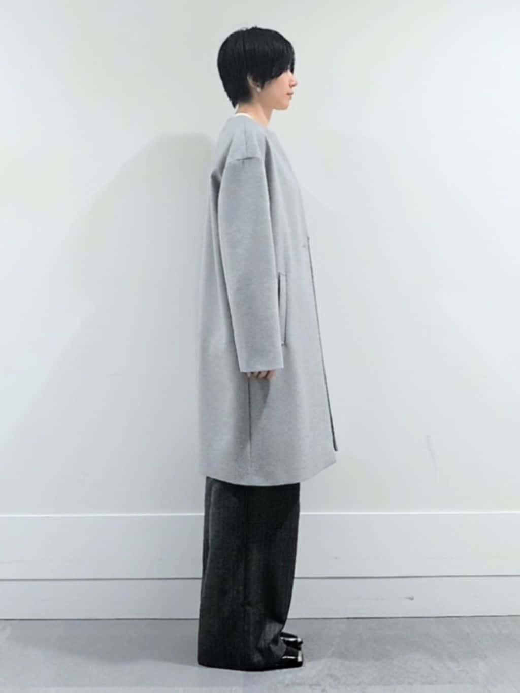 ミズタさんの「UNTITLED｜【8色展開／コンパクト丈】レーヨン混 コクーンニット」を使ったコーディネート