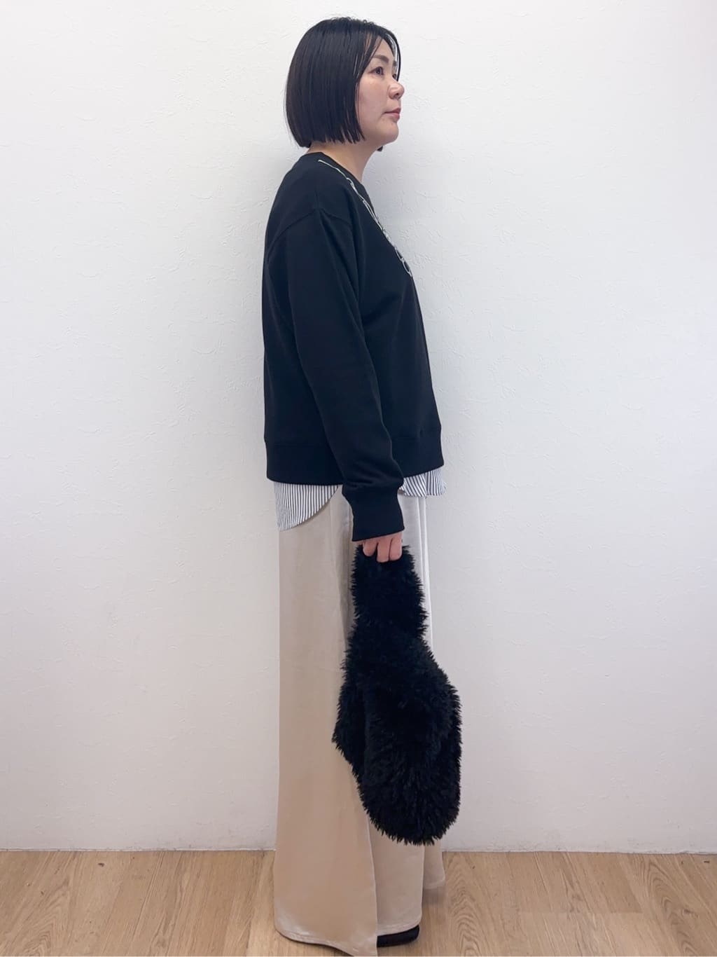 Takeさんの「OPAQUE.CLIP｜コード刺繍裏毛プルオーバー【洗濯機OK】」を使ったコーディネート