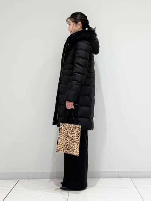 kayoさんの「INDIVI｜【名品／撥水／抗菌防臭】ロング丈リサイクルダウンコート」を使ったコーディネート