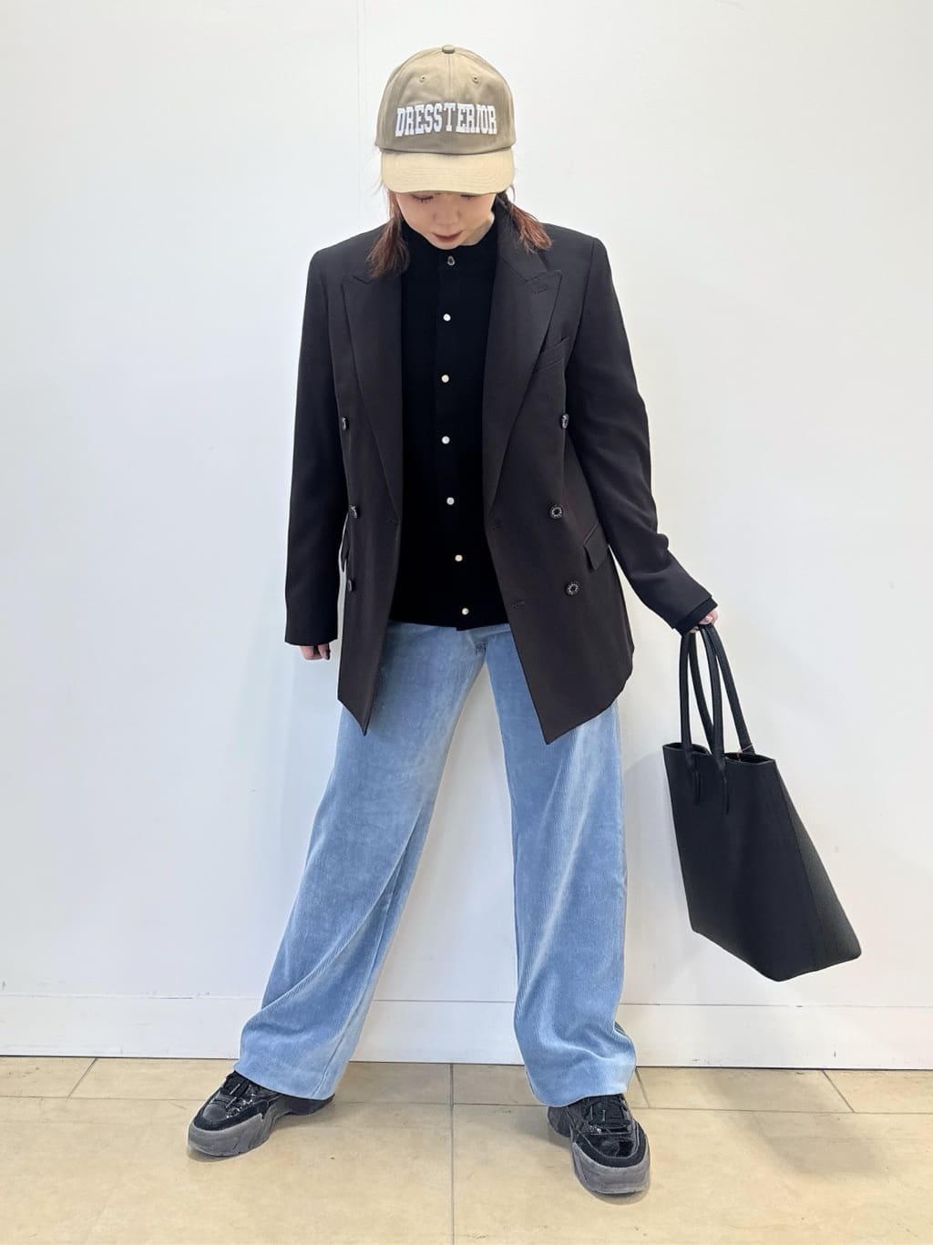 なかもとあきさんの「DRESSTERIOR｜【セットアップ可】ブラウンツイル ダブルジャケット」を使ったコーディネート