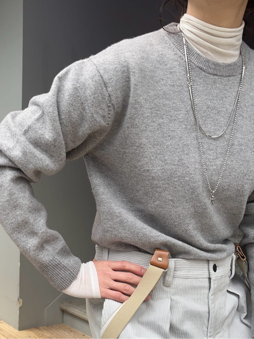 神野（jinno）さんの「TAKEO KIKUCHI｜【Air Palette Knit】ワンポイント カラーニット プルオーバー」を使ったコーディネート