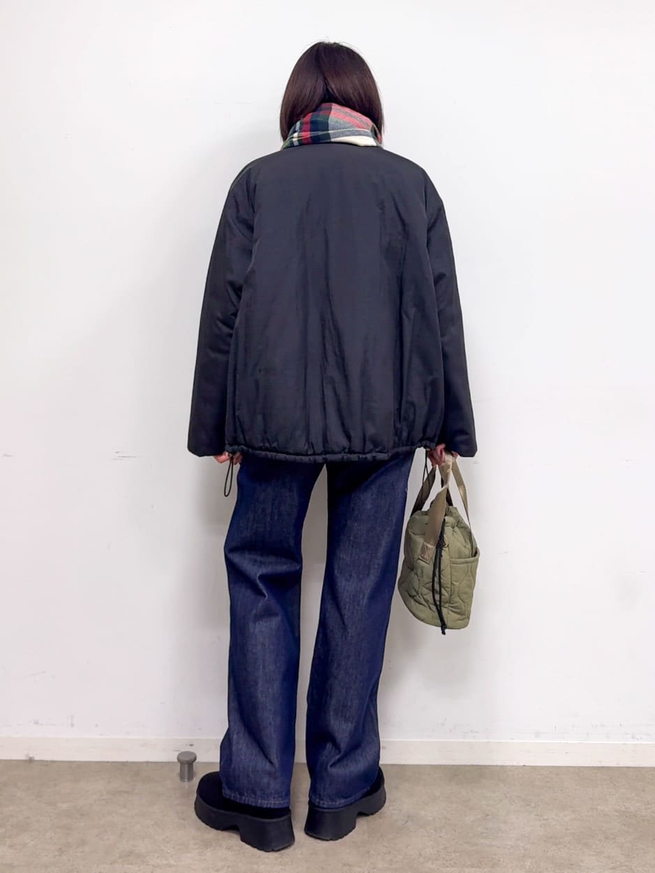 𝐜𝐡𝐢𝐤𝐚さんの「SHOO･LA･RUE｜【洗濯機可/撥水/リバーシブル】 ノーカラー中綿ブルゾン」を使ったコーディネート