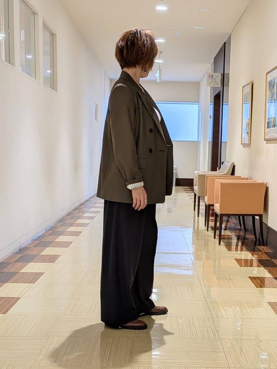 Hiromiさんの「INDIVI｜【セットアップ可】ウールライク ダブルブレストジャケット」を使ったコーディネート