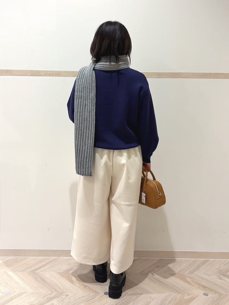 だいちゃさんの「SHOO･LA･RUE｜【洗濯機可/S-LL】もちもちタッチ スウェットライクロゴニット」を使ったコーディネート