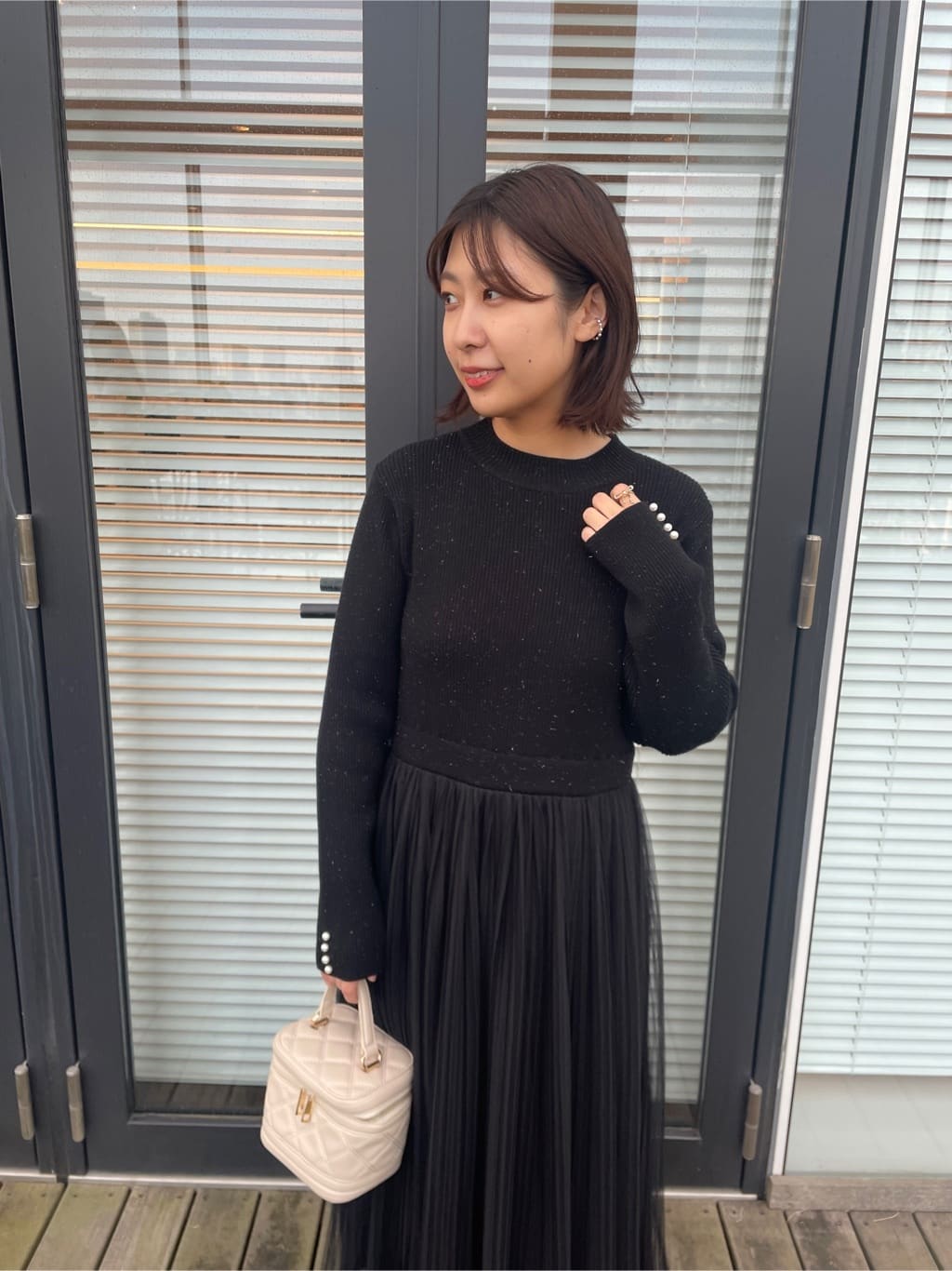 abeさんの「Couture brooch｜【S-LL/キラキラリブニット】チュールドッキング ワンピース」を使ったコーディネート