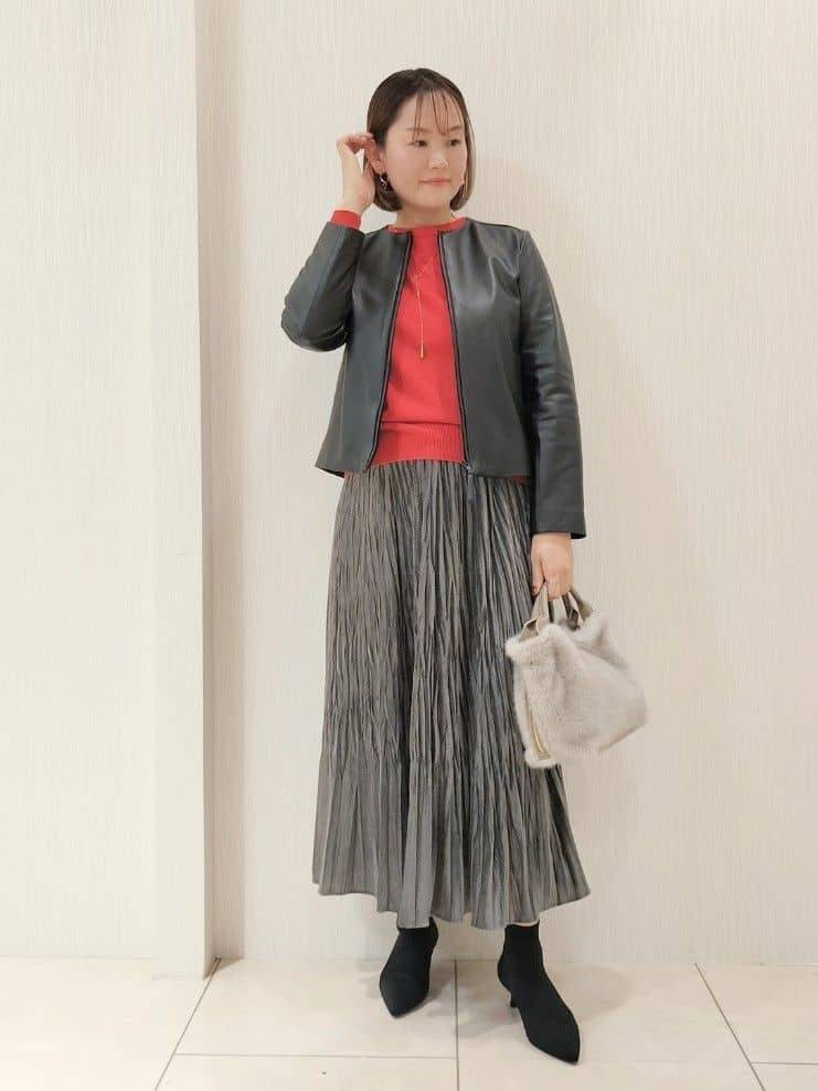 naokoさんの「UNTITLED｜【8色展開／コンパクト丈】レーヨン混 コクーンニット」を使ったコーディネート