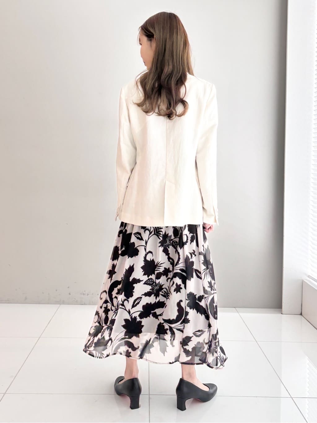 清水夏姫さんの「DRESSTERIOR｜【セットアップ可】リネンブレンドダブルブレストジャケット」を使ったコーディネート