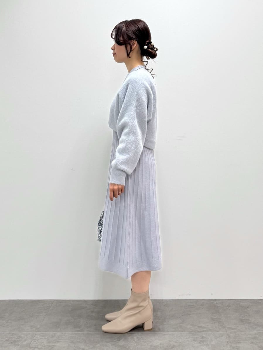 kozuさんの「index｜KAWADAダウンドロストミドルコート【撥水／洗濯機OK／2WAY／静電気防止裏地】《XS～3L》」を使ったコーディネート