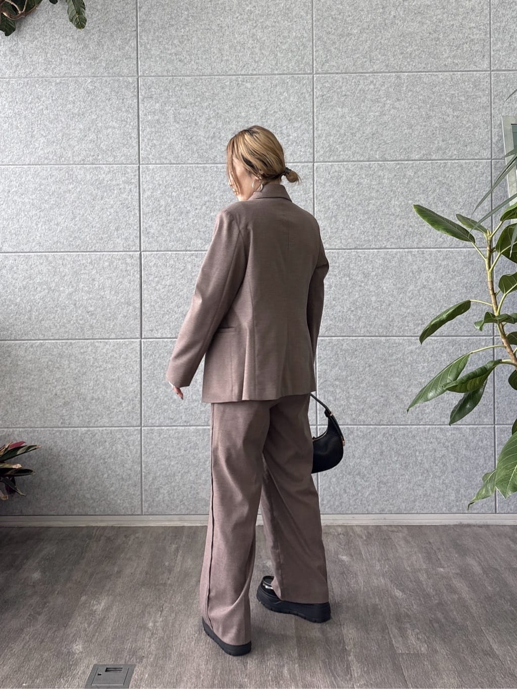 kotakiさんの「INDIVI｜Comfy SET UP｜イージーストレートスラックス【セットアップ対応／通勤／カセット服】」を使ったコーディネート