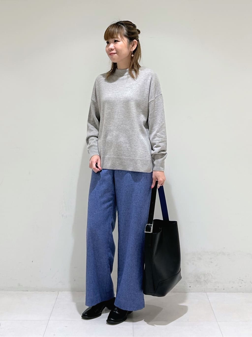 tsuyuさんの「INDIVI｜【名品コート／日本製】ウール100％チェスターコート」を使ったコーディネート
