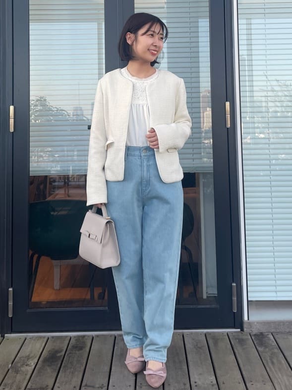 abeさんの「Couture brooch｜【ハレの日・通勤】レースドッキング ブラウス」を使ったコーディネート