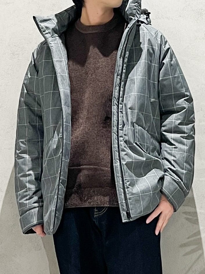 SHI-MAさんの「THE SHOP TK｜【軽くて、暖かい】SORONA／ソロナ 中綿ブルゾン 防風/軽量/洗濯機OK/フード脱着可」を使ったコーディネート