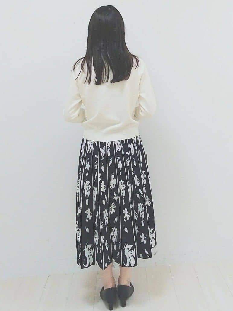 SANAさんの「Reflect｜【着映え◎】ツイード風ニットカーディガン」を使ったコーディネート