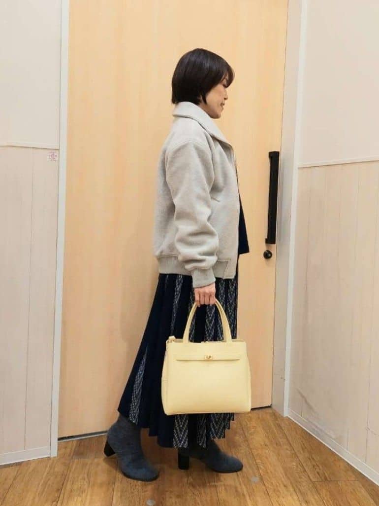 Kさんの「SHOO･LA･RUE｜【洗濯機可/セットアップ可/インせず着られる】もちもち裾ラウンドニット」を使ったコーディネート