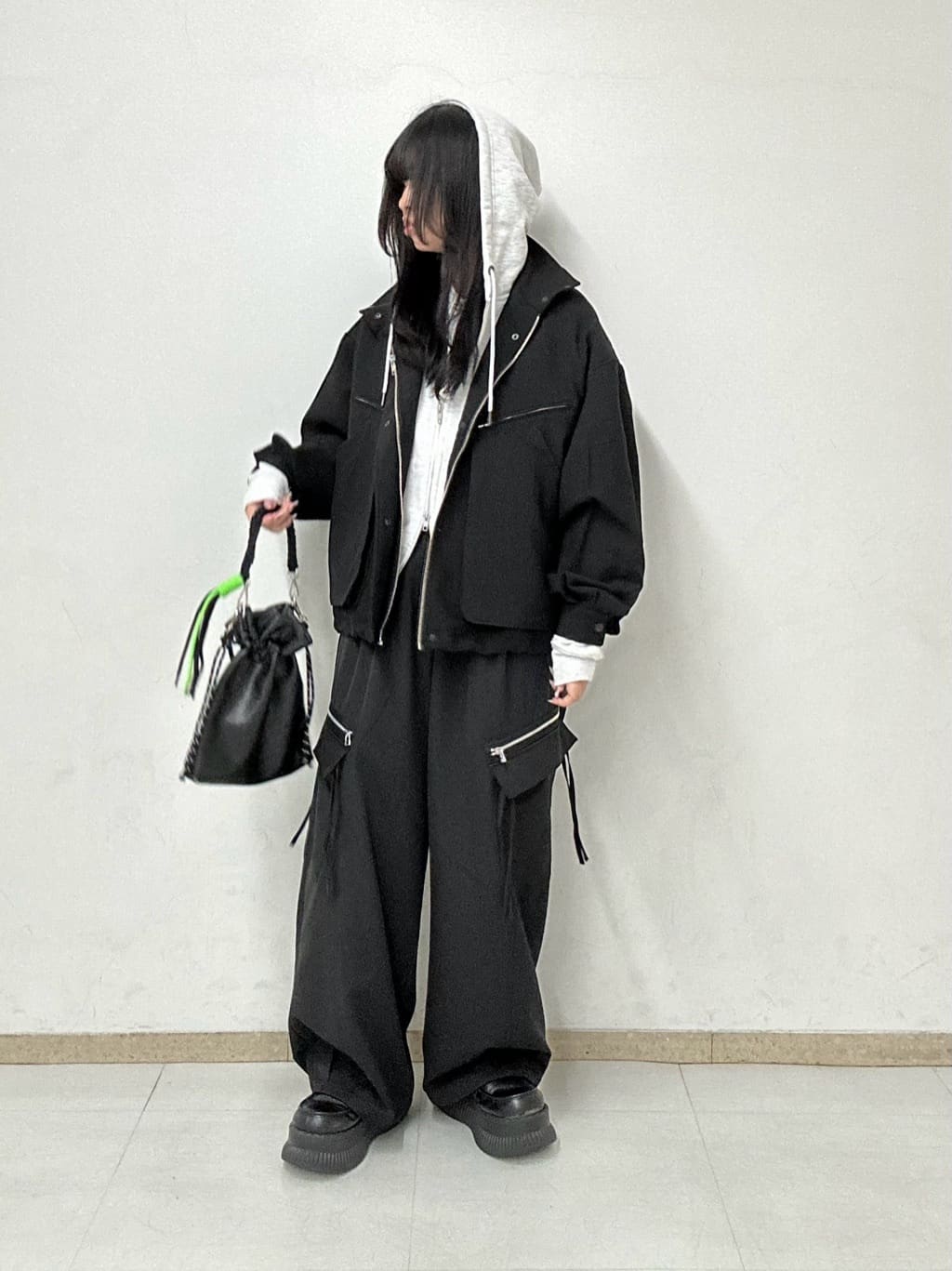 MANAさんの「tk.TAKEO KIKUCHI｜アームシャーリングジップパーカー」を使ったコーディネート