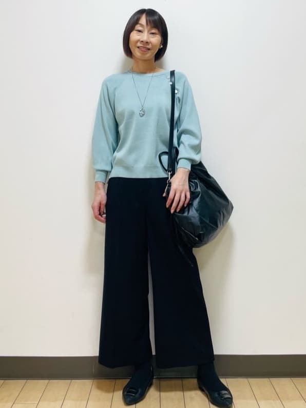 Riiさんの「Reflect｜【ゆったり着られる◎】ラグランスリーブニット」を使ったコーディネート