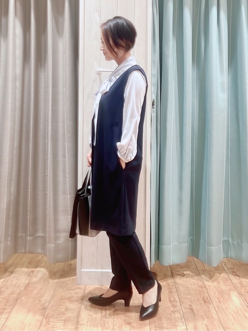 aaamiさんの「SHOO･LA･RUE｜【洗濯機可/セットアップ可/S-3L】きちんと楽に。カットジョーゼット ロングジレ」を使ったコーディネート