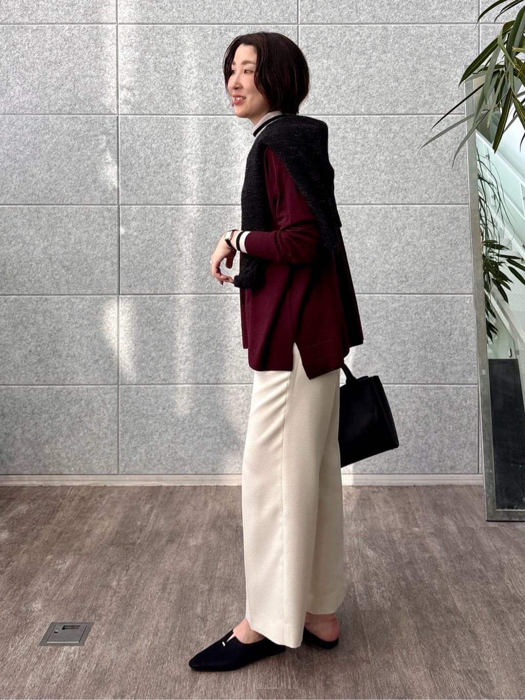 yuriさんの「INDIVI｜【洗える／毛玉になりにくい】エクストラファインウール ハイネックニット」を使ったコーディネート
