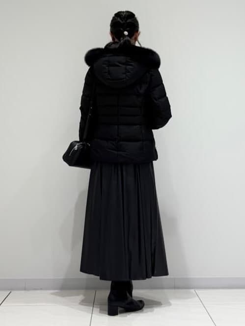 kayoさんの「INDIVI｜【名品／撥水／抗菌防臭】ショート丈リサイクルダウンコート」を使ったコーディネート