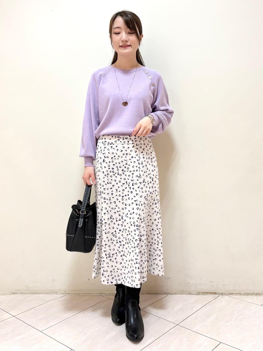 mikiさんの「Reflect｜【ゆったり着られる◎】ラグランスリーブニット」を使ったコーディネート