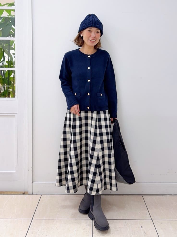 Osawaさんの「Dessin｜ウールカシミヤカーディガン」を使ったコーディネート
