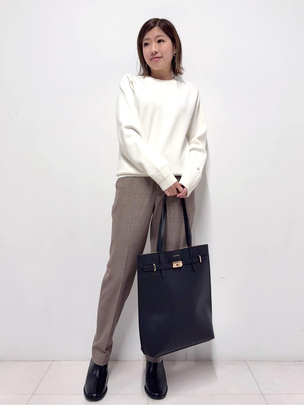 Nishijimaさんの「DRESSTERIOR｜◆ウォッシャブルコットンカシミヤプルオーバーニット」を使ったコーディネート