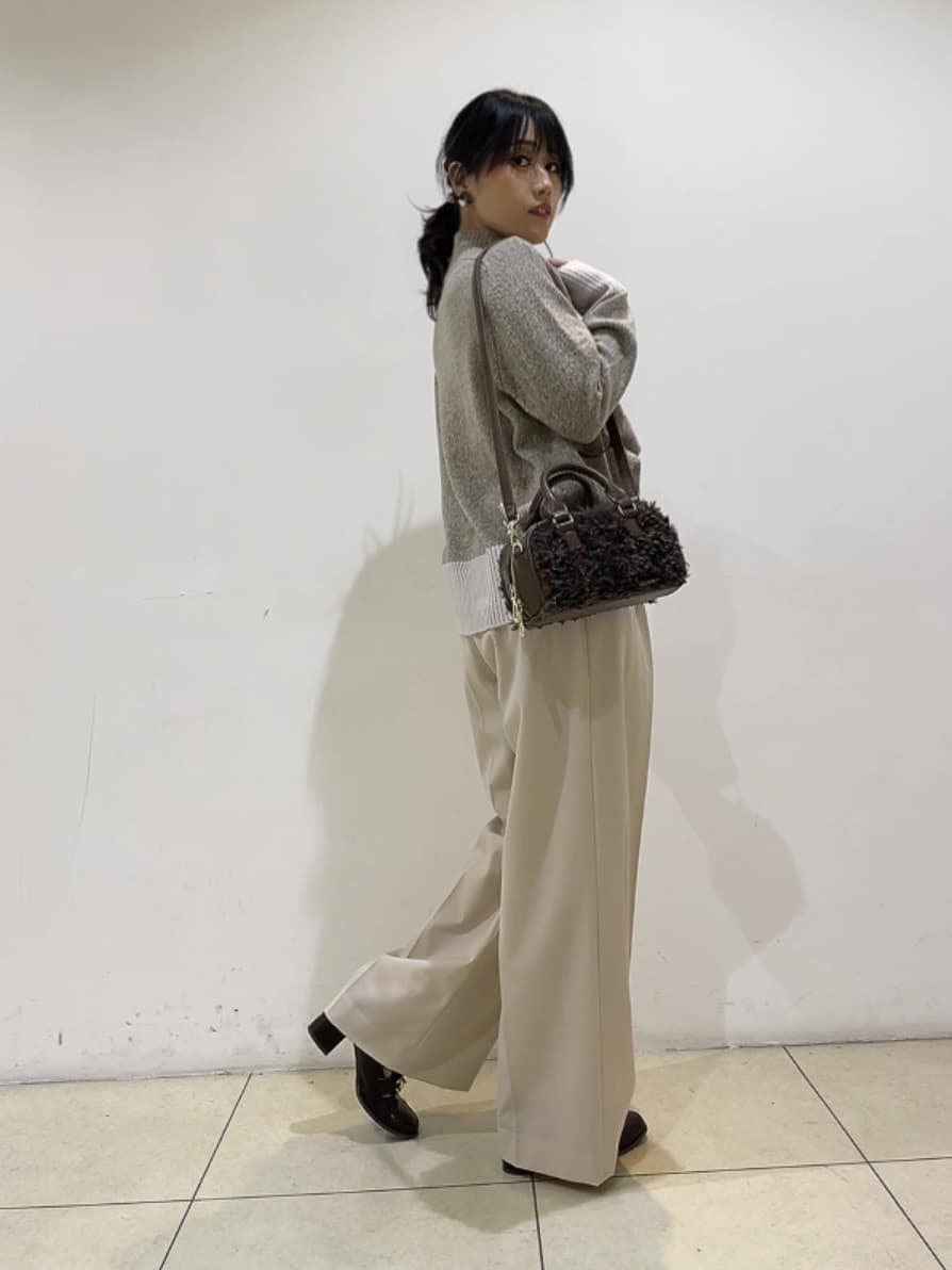 watanabeさんの「UNTITLED｜【洗える/ウエスト後ろゴム】ウール混　タックワイドパンツ」を使ったコーディネート