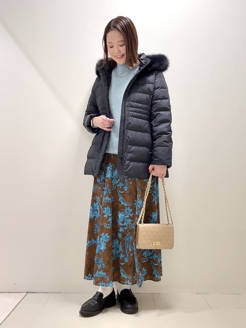 YUIさんの「UNTITLED｜【はっ水機能/フード取り外し可】ミディダウンコート」を使ったコーディネート
