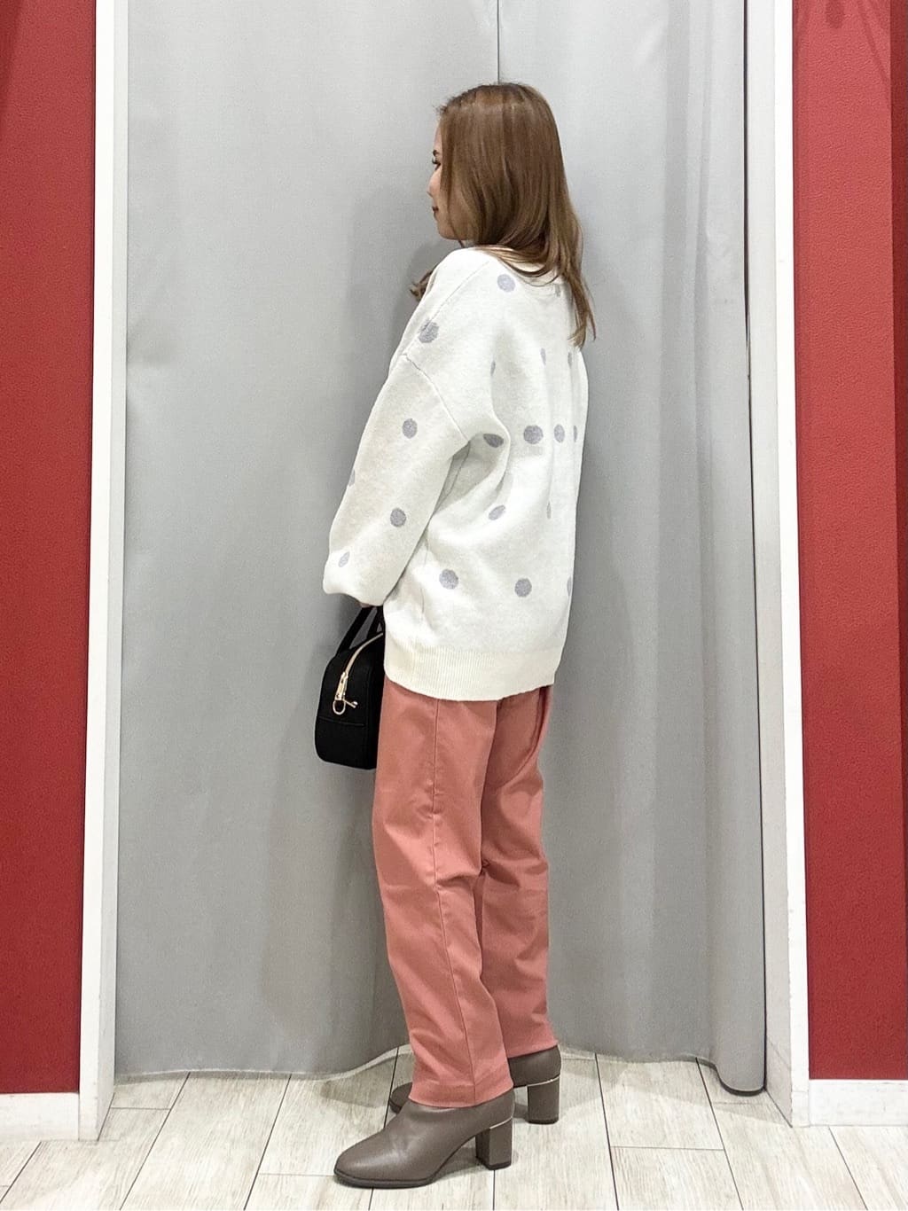 shioさんの「SHOO･LA･RUE｜【撥水/洗える】ショートフーディーダウン」を使ったコーディネート