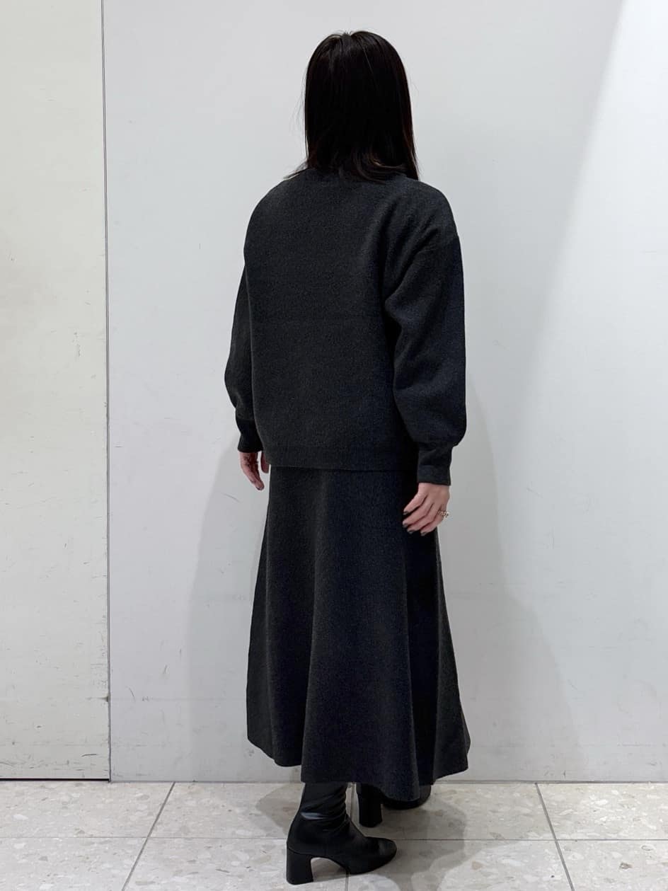 mameさんの「OPAQUE.CLIP｜サイド編地切替ニットトップス／セットアップ対応【洗濯機OK】」を使ったコーディネート