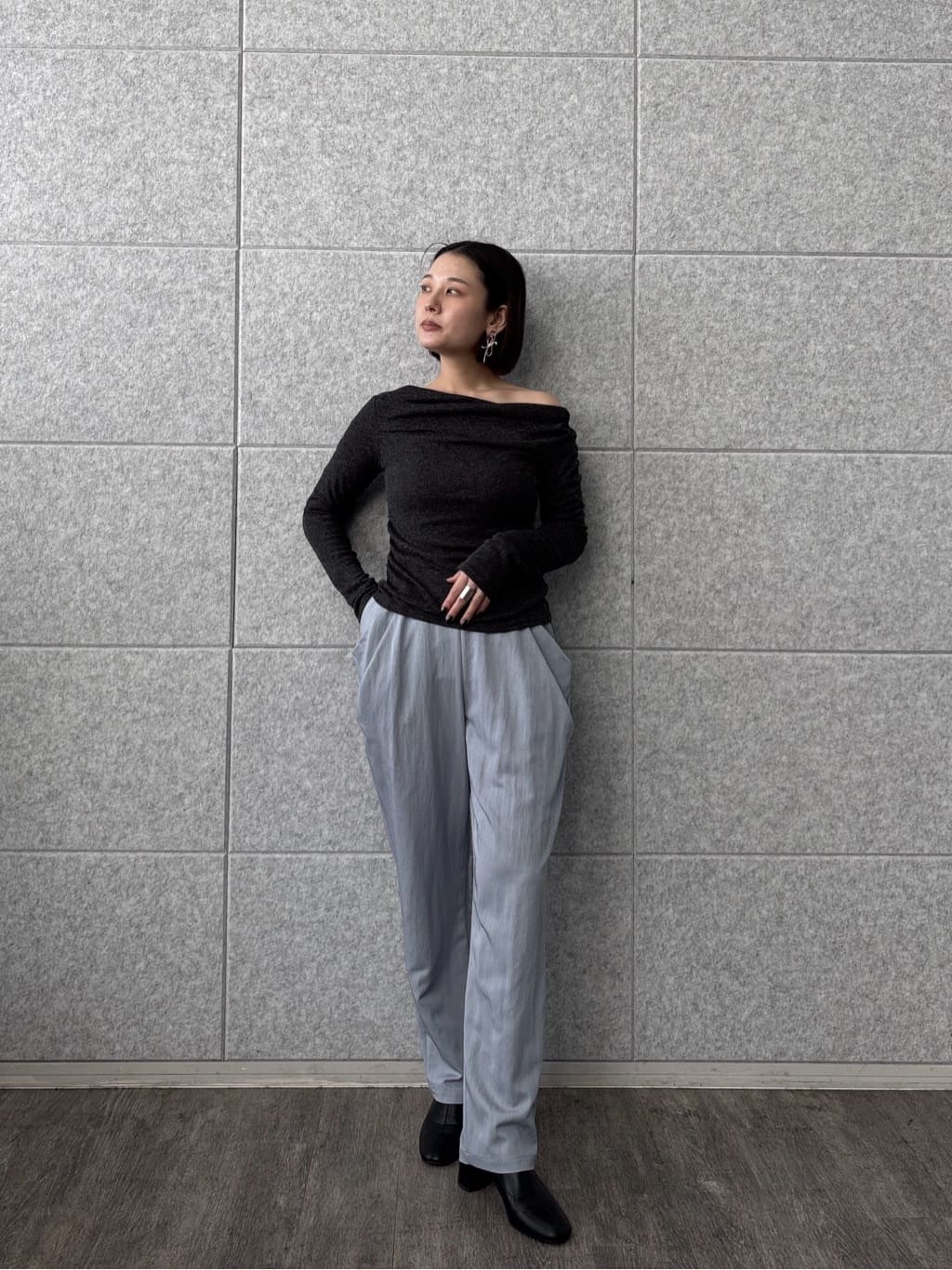 ayanoさんの「INDIVI｜オフショルカットソー」を使ったコーディネート