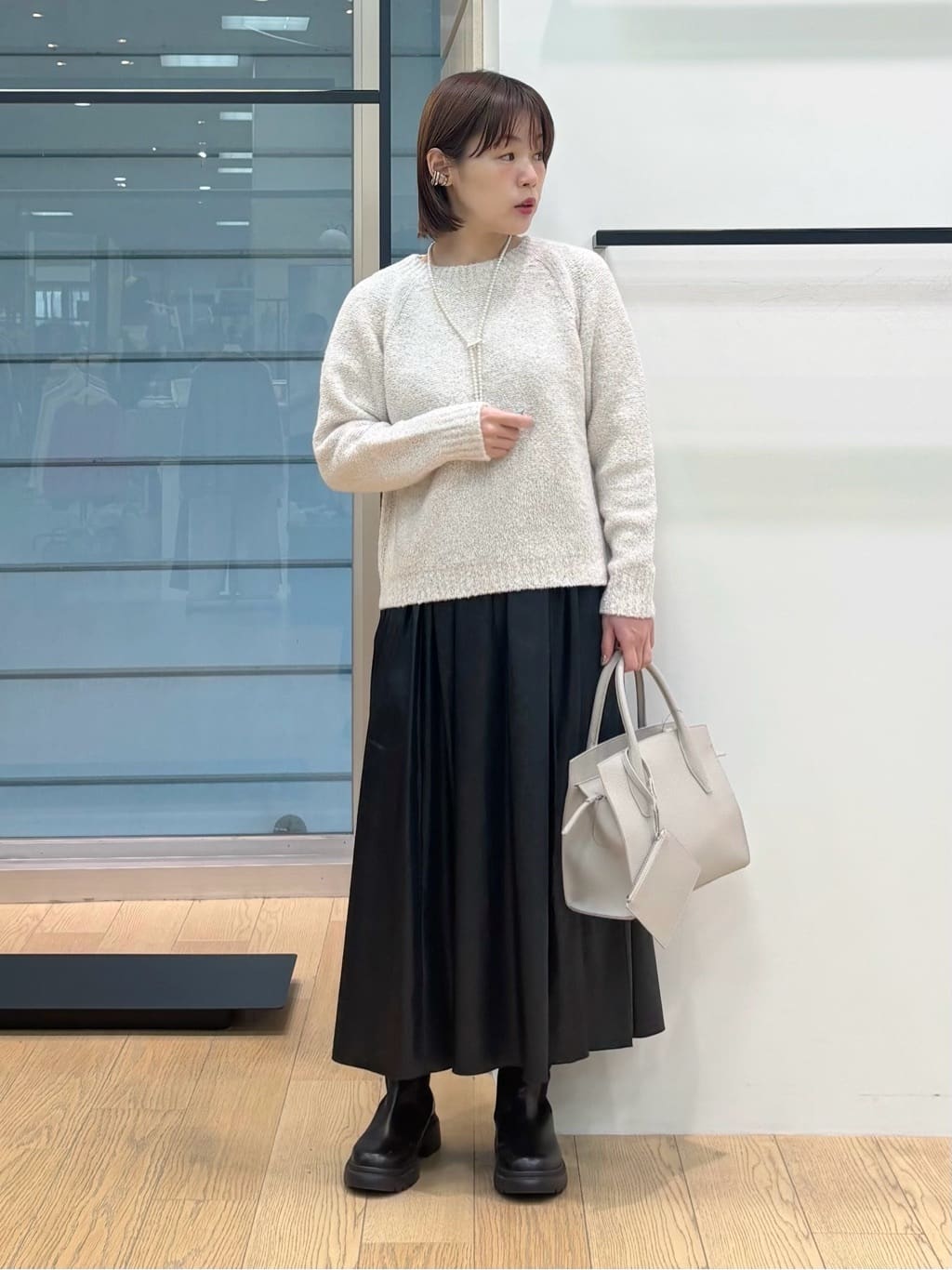 asamiさんの「INDIVI｜【洗える／ラメ／意匠感】ミックスブークレニット」を使ったコーディネート