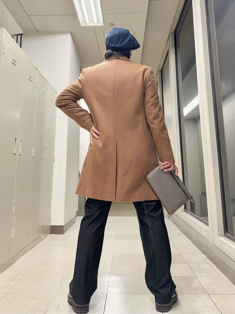 MAKOTO AIさんの「TAKEO KIKUCHI｜カシミヤブレンド ビーバー調ステンカラーコート」を使ったコーディネート