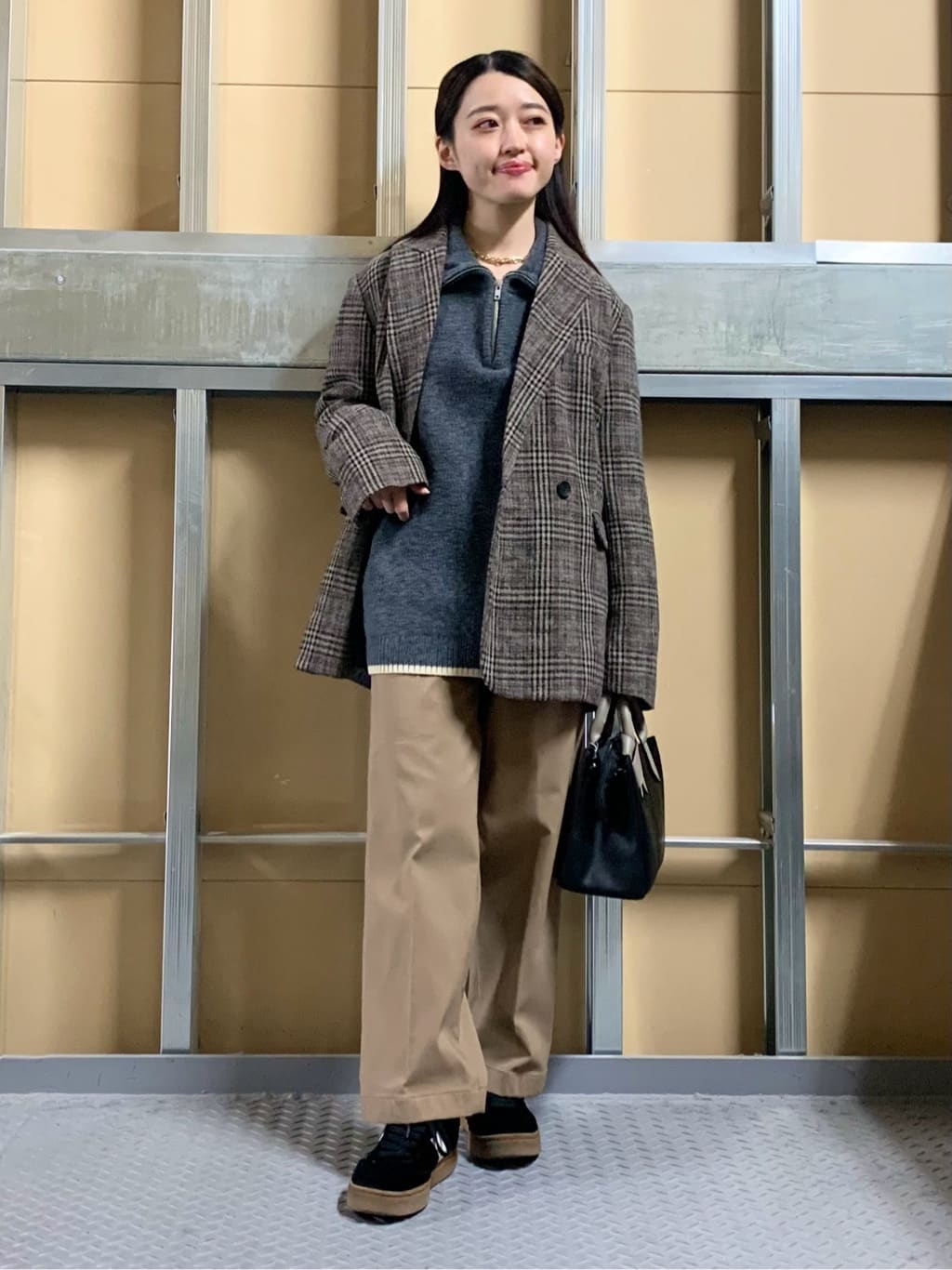 sahoさんの「THE SHOP TK｜【洗える】ほど良くラフで女性らしい ハーフZIPニット」を使ったコーディネート