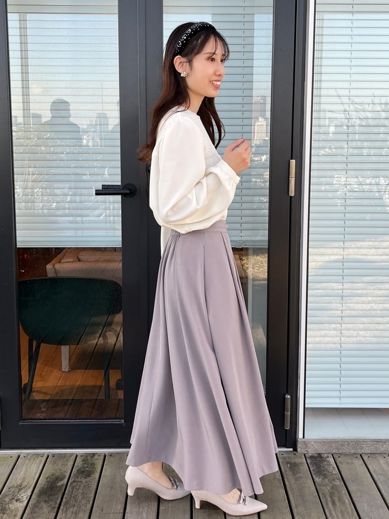 はばさんの「Couture brooch｜【ハレの日・通勤】レースドッキング ブラウス」を使ったコーディネート