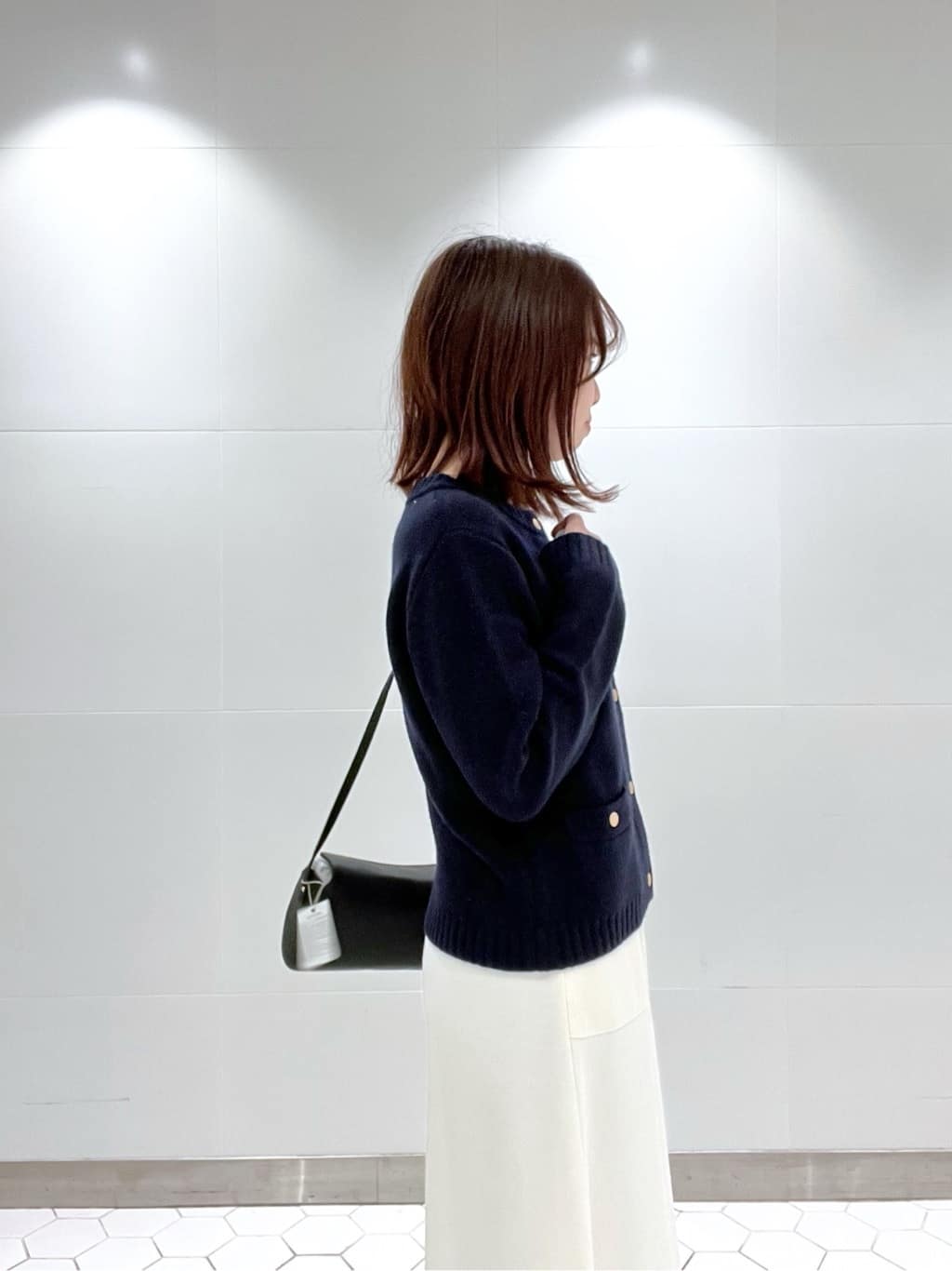 Makinoさんの「Dessin｜ウールカシミヤカーディガン」を使ったコーディネート