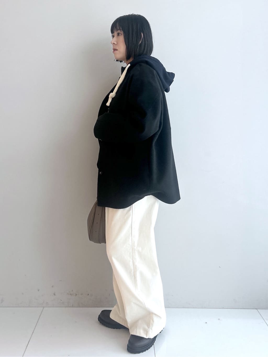 Hirokaさんの「Dessin｜ウール混クルーネックコート」を使ったコーディネート