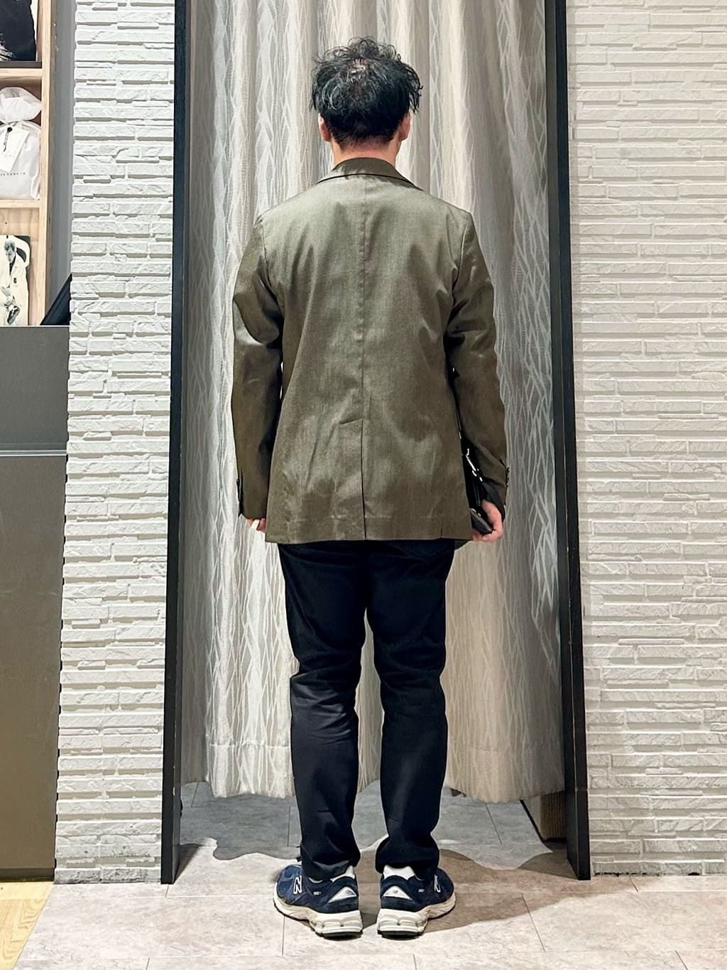 KENJI Iさんの「THE SHOP TK｜ライトエバーデニム ジャケット 洗濯機OK/ストレッチ/セットアップ可」を使ったコーディネート