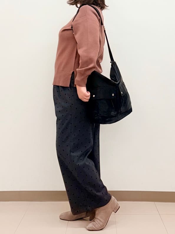 haruさんの「SHOO･LA･RUE｜【洗濯機可/S-LL】厚すぎない　ゆったりシンプルもちもちニット」を使ったコーディネート