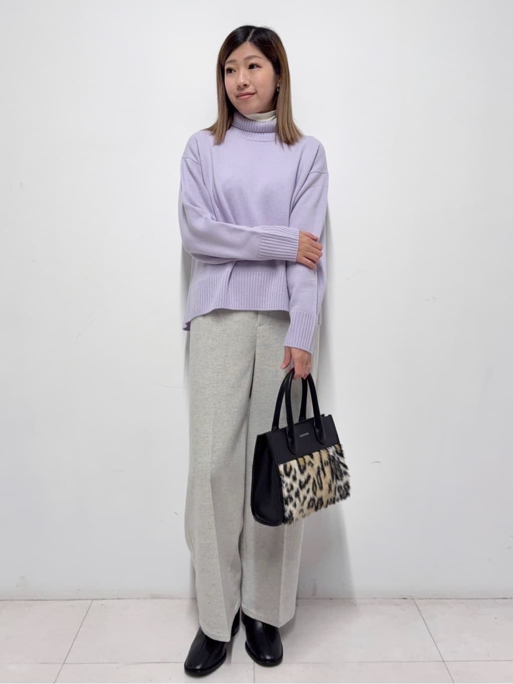 Nishijimaさんの「DRESSTERIOR｜◆フェイクファーコンビリサイクルレザートートバッグ」を使ったコーディネート