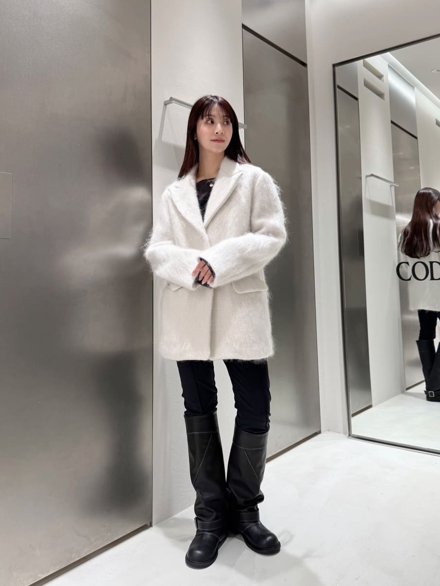 kanamiさんの「CODE A｜shaggy jacket coat」を使ったコーディネート
