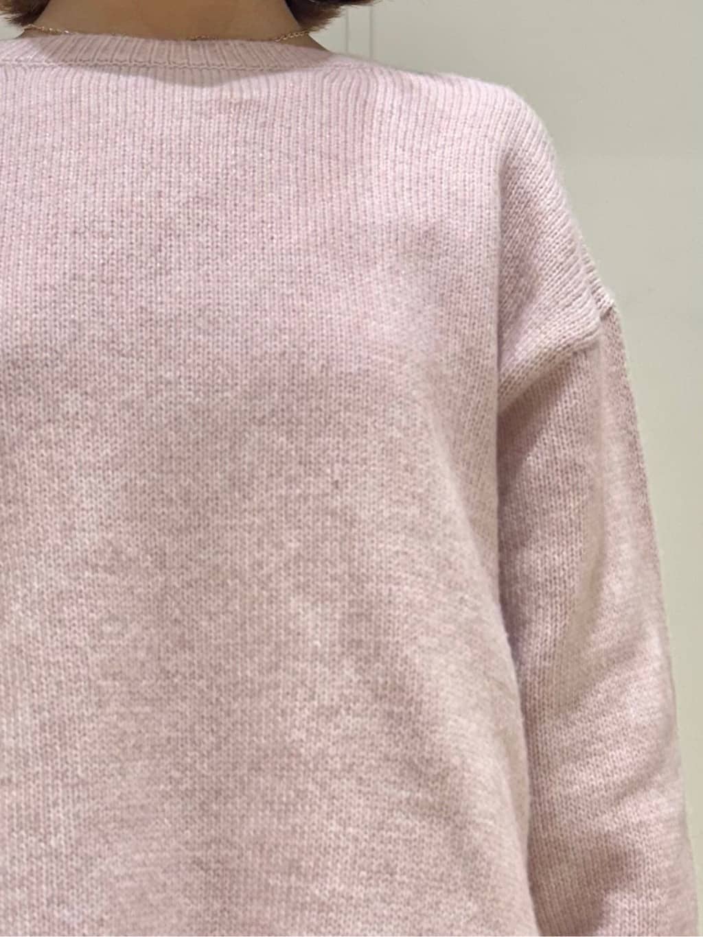 Minaさんの「OPAQUE.CLIP｜リラクシークルーネックニット【洗濯機OK】」を使ったコーディネート