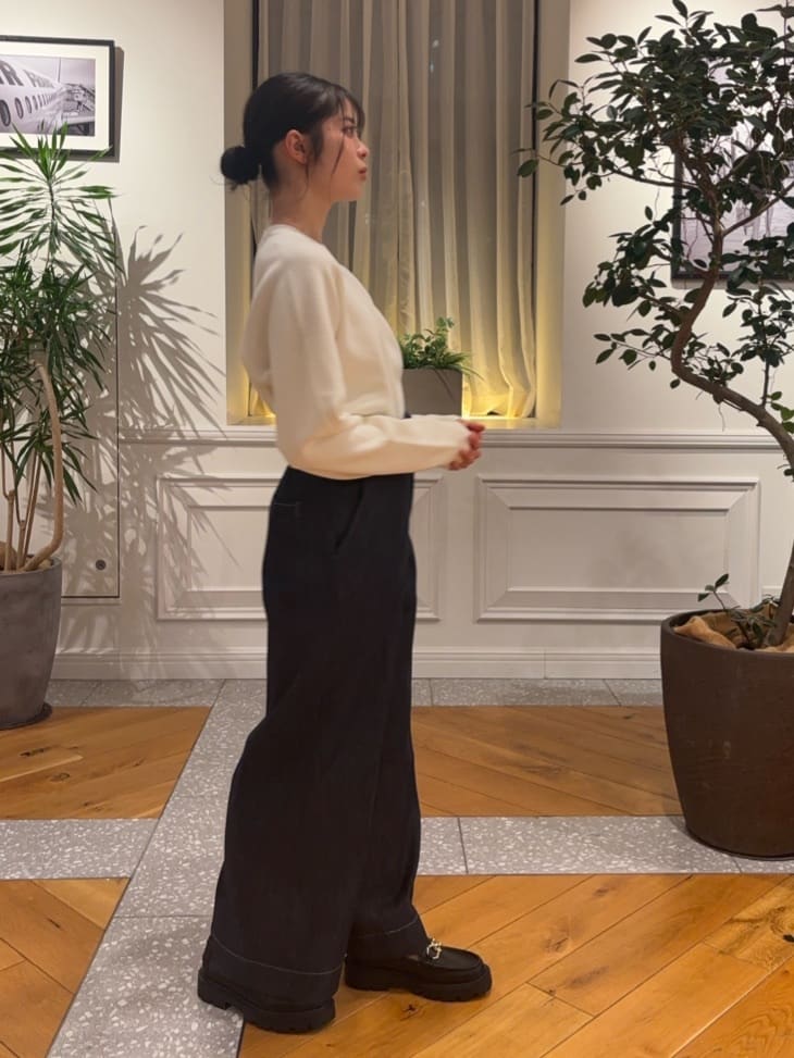 pupiさんの「DRESSTERIOR｜【ウォッシャブル/撥水素材】Aラインショートトレンチジャケット」を使ったコーディネート