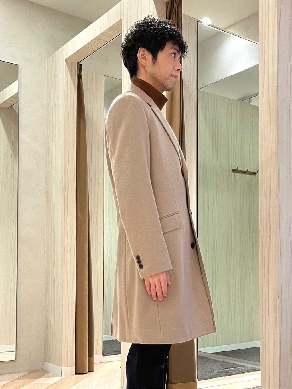 URAさんの「TAKEO KIKUCHI｜カシミヤブレンド ビーバー調チェスターコート」を使ったコーディネート