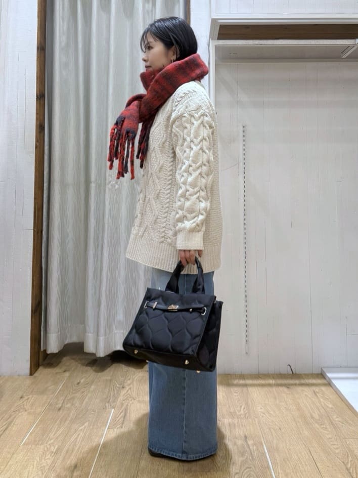 chさんの「THE SHOP TK｜【洗える】冬のコーデを盛り上げる マットモール ケーブルニット」を使ったコーディネート