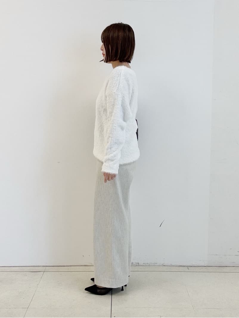 yoshiyaさんの「INDIVI｜【洗える】エアリーシャギートップス」を使ったコーディネート