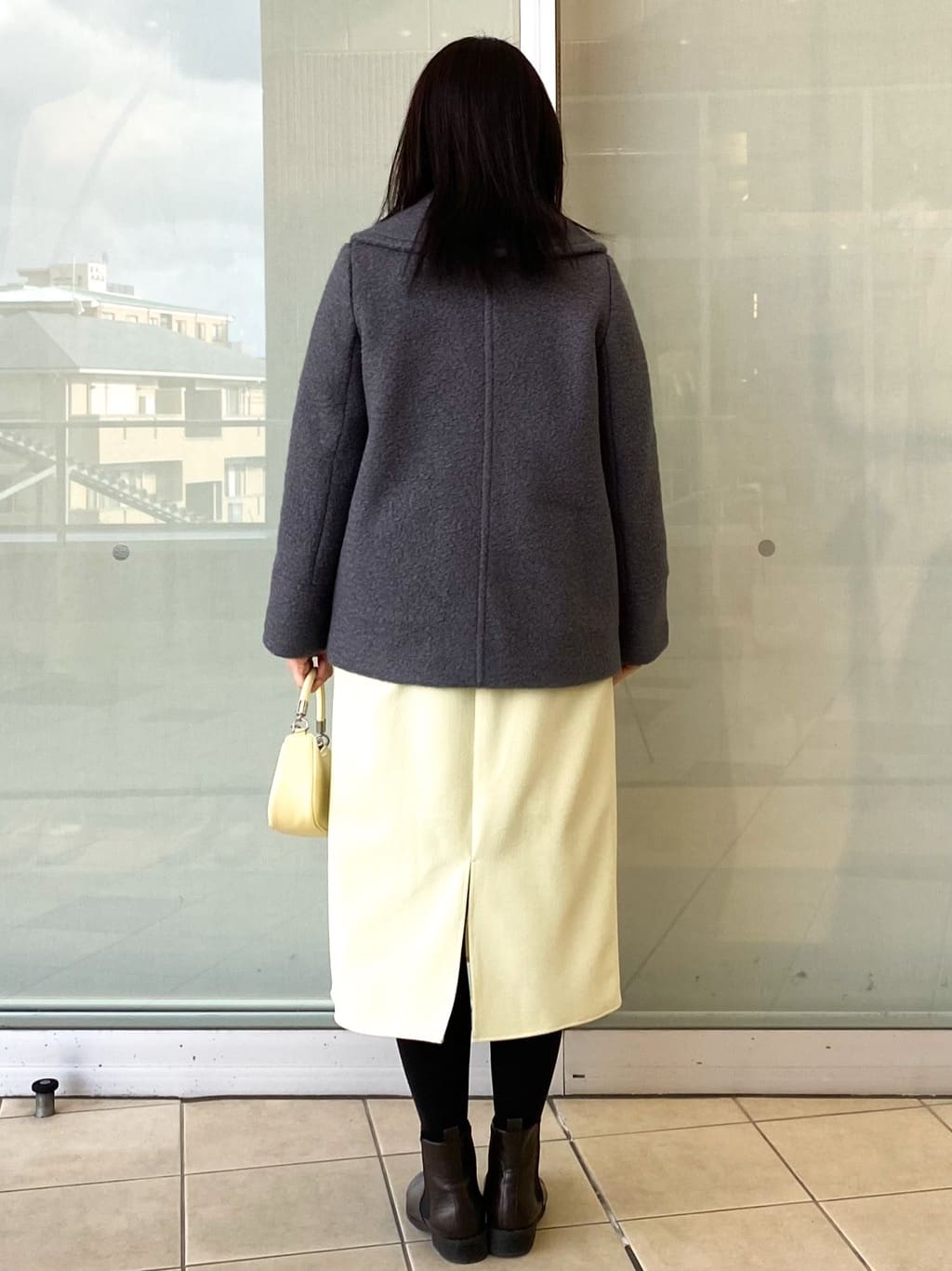 Jeanさんの「OPAQUE.CLIP｜ブークレミドルコート【洗える】」を使ったコーディネート