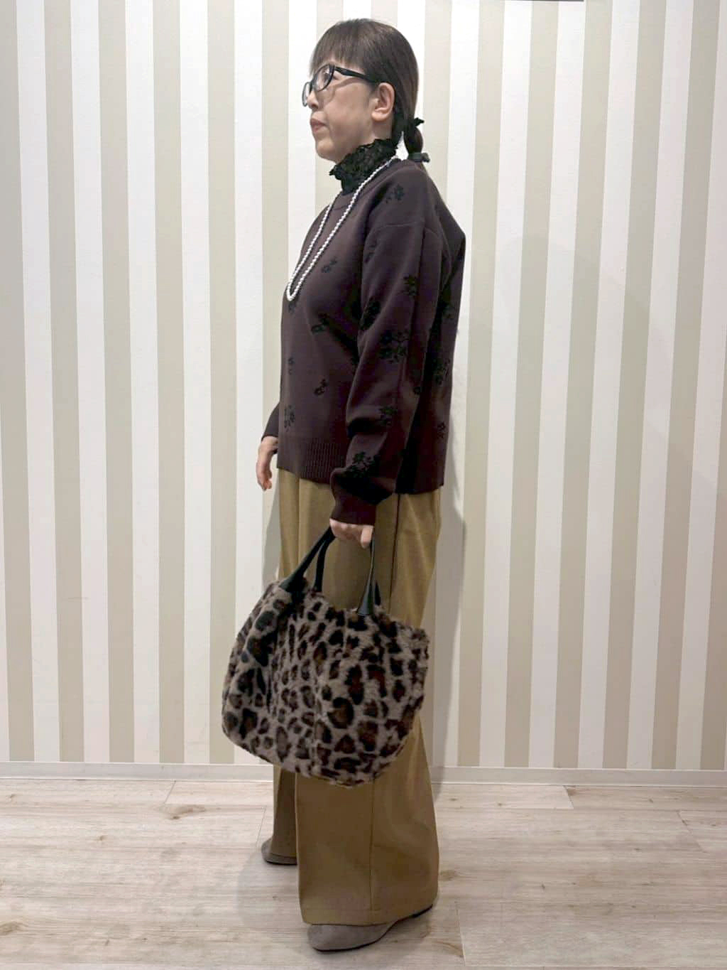 nonaさんの「SHOO･LA･RUE｜【S-LL】大人上品な レトロフラワーニット」を使ったコーディネート