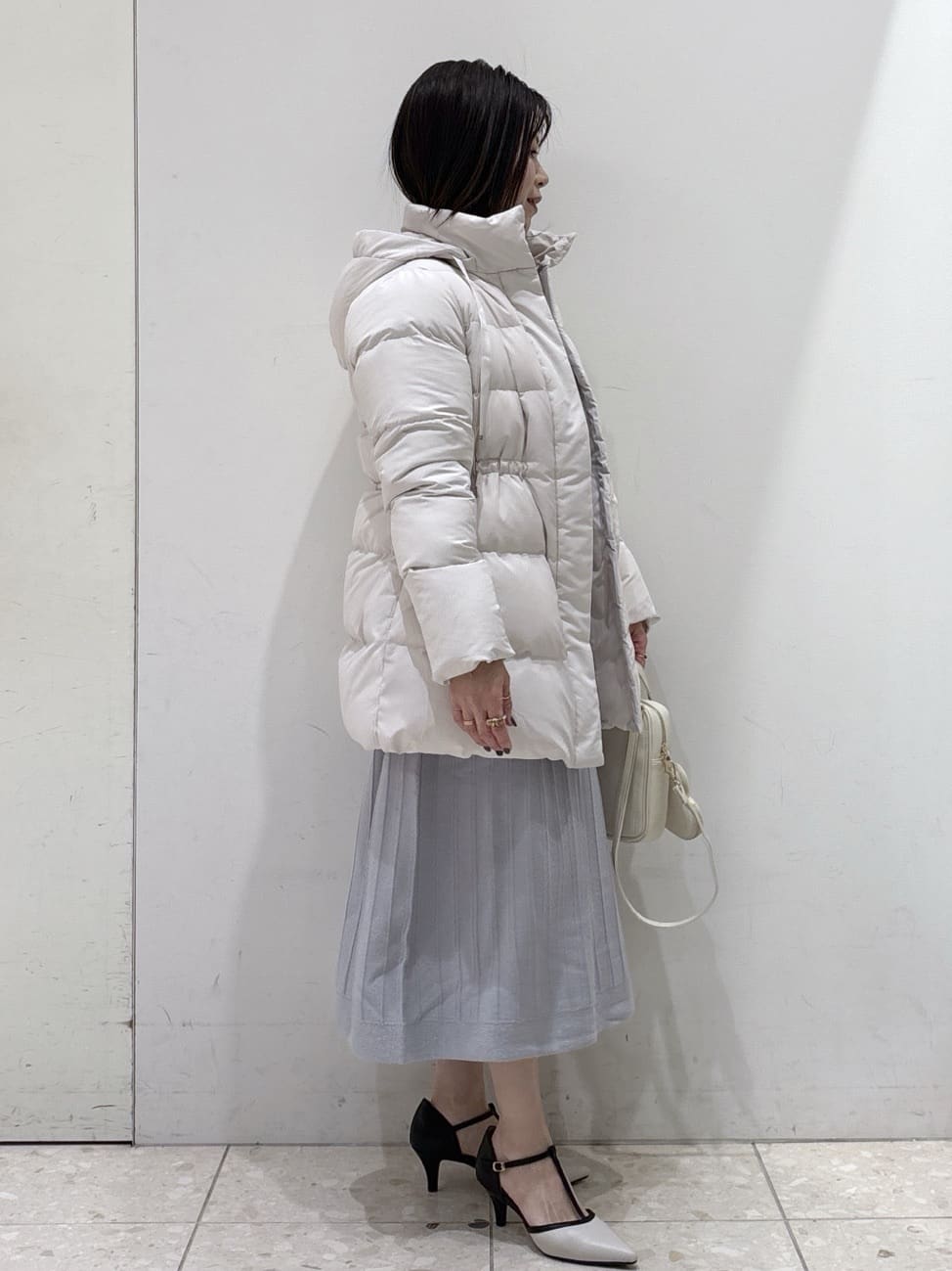 mameさんの「OPAQUE.CLIP｜KAWADAダウンドロストミドルコート【撥水／洗濯機OK／2WAY／静電気防止裏地】《XS～3L》」を使ったコーディネート