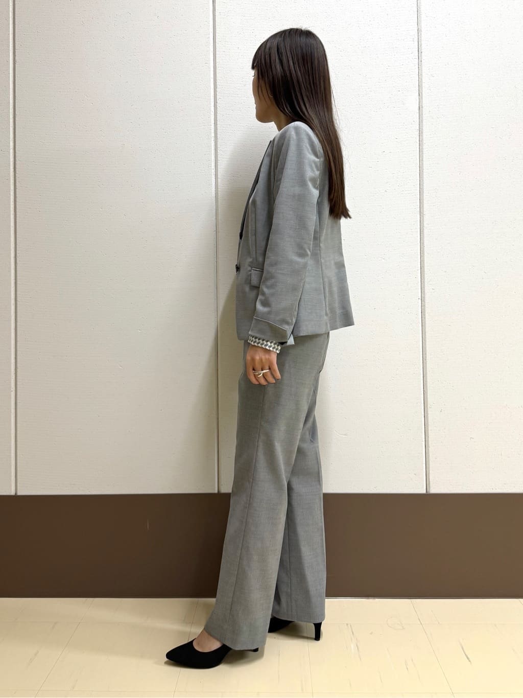 mamiさんの「INDIVI｜【通勤／オフィス】タックジョーゼットブラウス」を使ったコーディネート